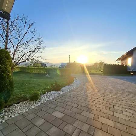 Bella Apartment Zirovnica Buitenkant foto