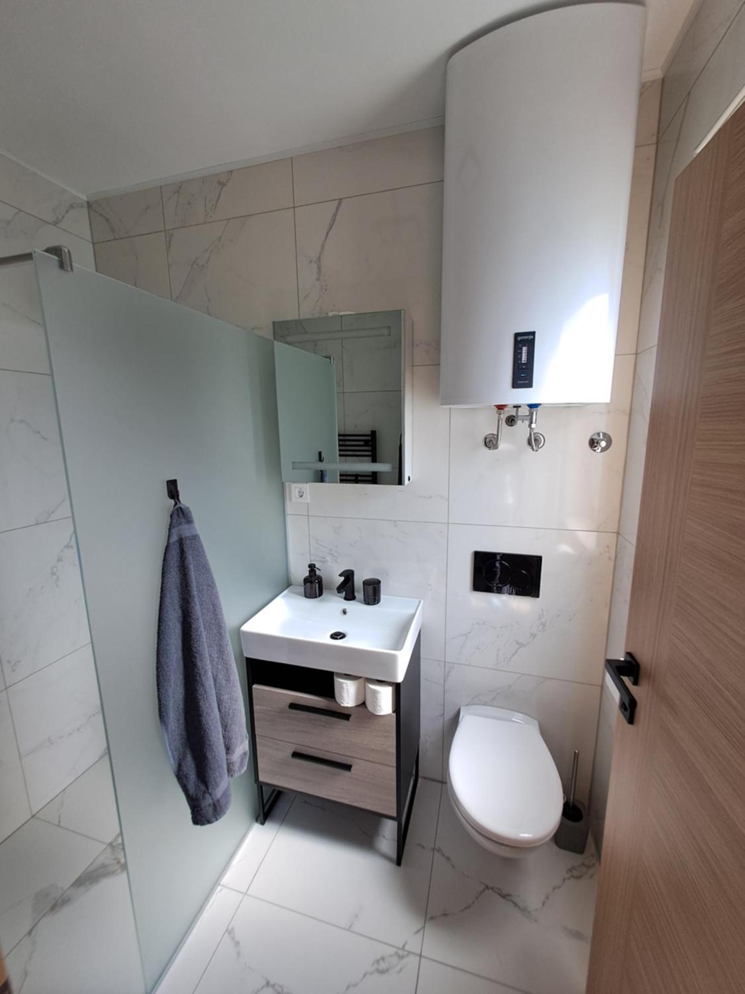 Apartment Bella Zirovnica